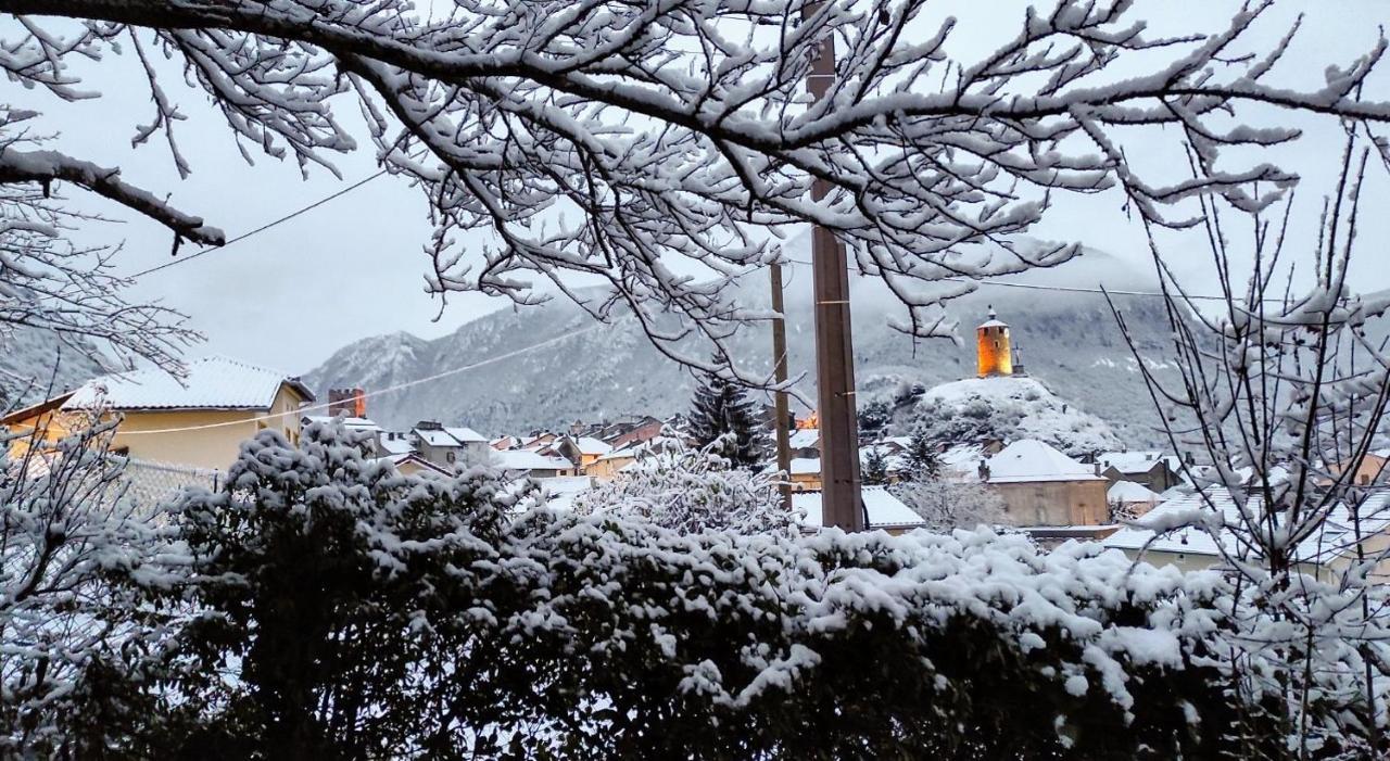 Le Nopal Bleu Apartment Tarascon-sur-Ariege Luaran gambar